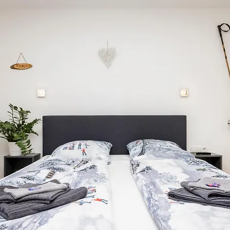 Appartement Fischis Alpen *